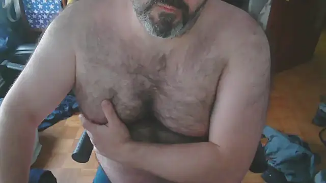 Snapshot of mikeyhotbear chatting on January 3, 2025, 3:55 pm mikeyhotbear online show from January 3, 2025, 3:55 pm