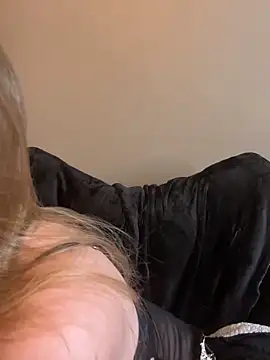 FoxyFrenchy online show from October 29, 2025, 5:36 pm