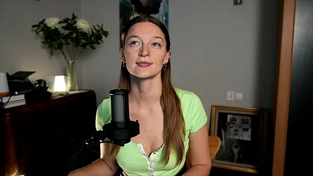 Snapshot of Special___ chatting on December 29, 2024, 5:33 pm Special    online show from December 29, 2024, 5:33 pm