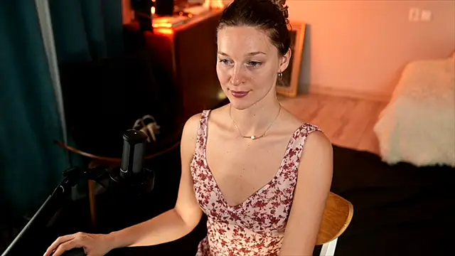 Snapshot of Special___ chatting on March 7, 2025, 6:33 pm Special    online show from March 7, 2025, 6:33 pm