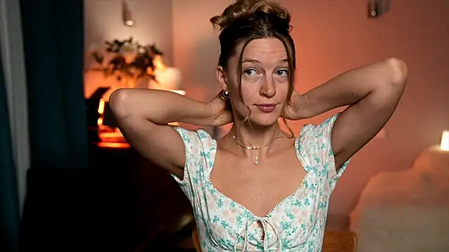 Snapshot of Special___ chatting on March 12, 2025, 4:24 pm Special    online show from March 12, 2025, 4:24 pm