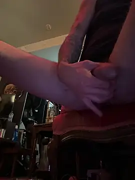 htk1975 online show from February 27, 2026, 5:18 am