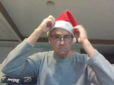 Snapshot of takeitall101 chatting on December 22, 2024, 5:56 am takeitall101 online show from December 22, 2024, 5:56 am