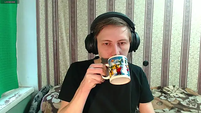 darienlarge online show from November 13, 2025, 11:53 am