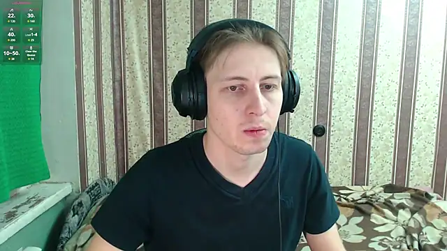 darienlarge online show from November 17, 2025, 3:40 pm