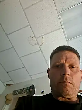 curiouscock38 online show from May 27, 2026, 12:02 pm