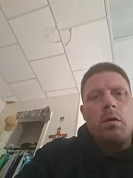 curiouscock38 online show from May 31, 2026, 4:36 pm