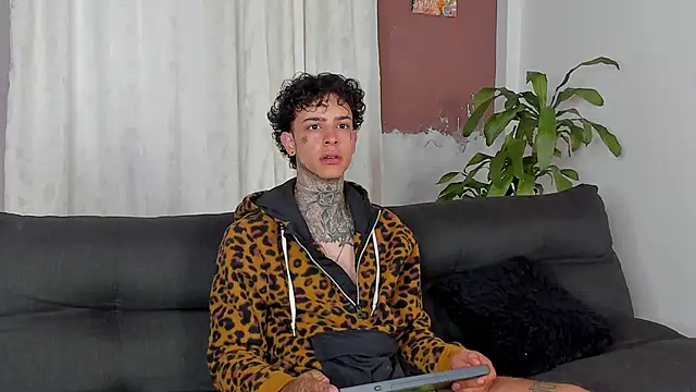 Aron ford online show from October 1, 2025, 11:49 am