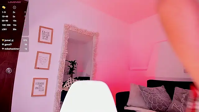 Snapshot of barbie_es chatting on February 20, 2025, 5:18 pm barbie es online show from February 20, 2025, 5:18 pm