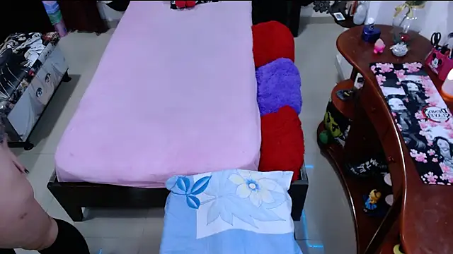 lufek23 online show from January 20, 2025, 12:04 am