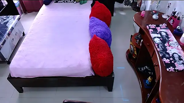 lufek23 online show from January 31, 2025, 4:59 pm