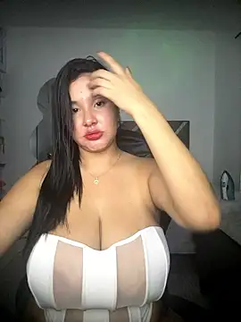 ValleryParker online show from January 17, 2026, 9:14 am