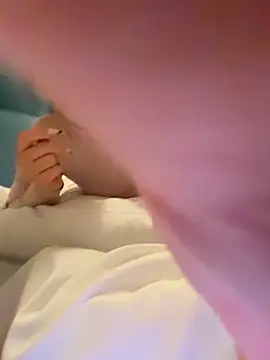 TheCinderella online show from October 31, 2025, 10:44 pm