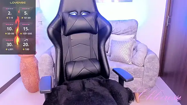 chloerossi online show from December 16, 2024, 10:13 pm