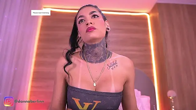 danna berlin  online show from May 21, 2026, 7:21 pm
