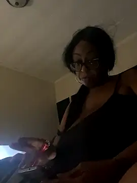 Snapshot of Goddesskarisma chatting on November 13, 2025, 2:21 am Goddesskarisma online show from November 13, 2025, 2:21 am