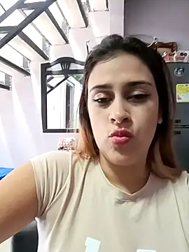 Latina sexy1 online show from March 5, 2025, 6:34 pm