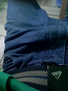 Snapshot of N-lS chatting on February 3, 2026, 4:45 pm N-lS online show from February 3, 2026, 4:45 pm