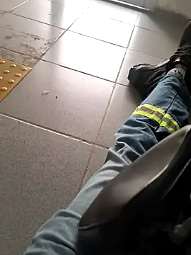 N-lS online show from April 23, 2026, 1:46 pm