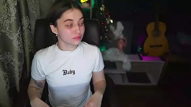 delicatedBailey online show from February 14, 2025, 5:30 am