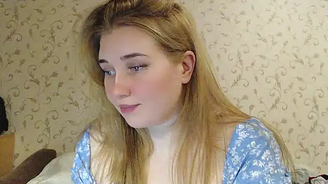 mmmPinUpGirl online show from December 17, 2024, 10:11 pm