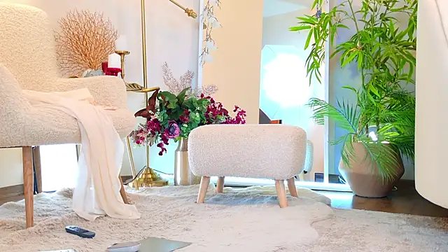 Snapshot of Ledy_Mary chatting on February 24, 2026, 12:52 am Ledy Mary online show from February 24, 2026, 12:52 am