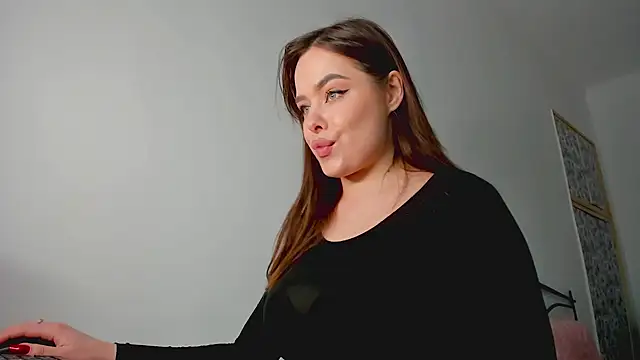 MistressMilana online show from April 11, 2026, 4:44 pm