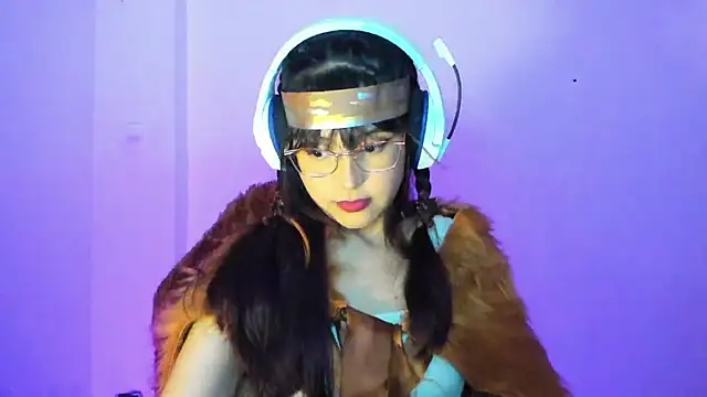 Little Lisy online show from December 1, 2025, 5:01 am