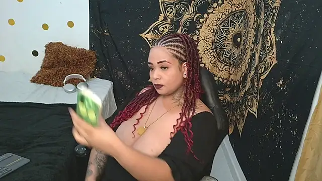 Snapshot of Amaranthagolldiie chatting on April 11, 2026, 11:42 pm Amaranthagolldiie online show from April 11, 2026, 11:42 pm