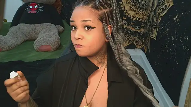 Snapshot of Amaranthagolldiie chatting on April 21, 2026, 11:29 pm Amaranthagolldiie online show from April 21, 2026, 11:29 pm