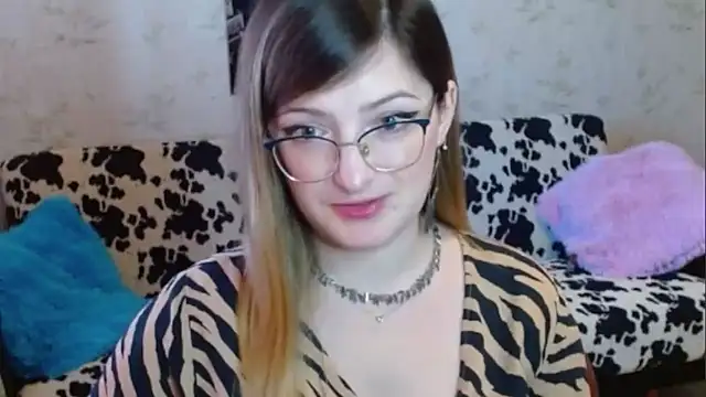 Snapshot of Arielsssplash chatting on October 13, 2025, 6:57 am Arielsssplash online show from October 13, 2025, 6:57 am