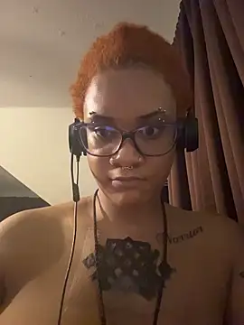 nickytheehawtie online show from March 28, 2026, 1:38 am