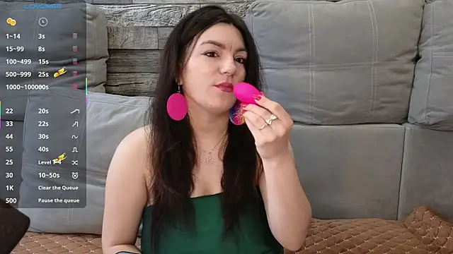 Snapshot of Vika_loves_you chatting on May 7, 2026, 2:06 am Vika loves you online show from May 7, 2026, 2:06 am