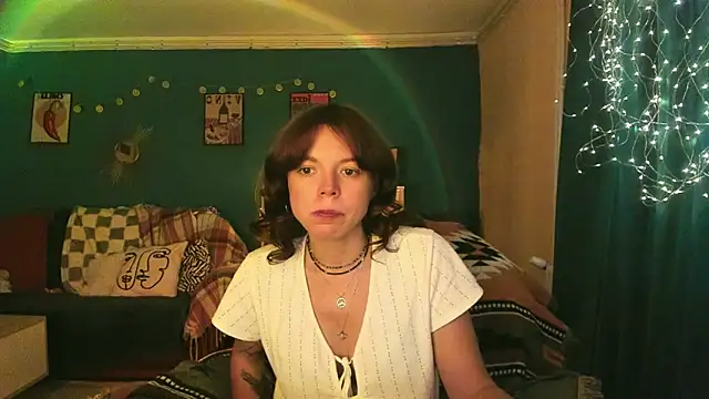 ClancyMorissey online show from June 18, 2026, 5:39 pm