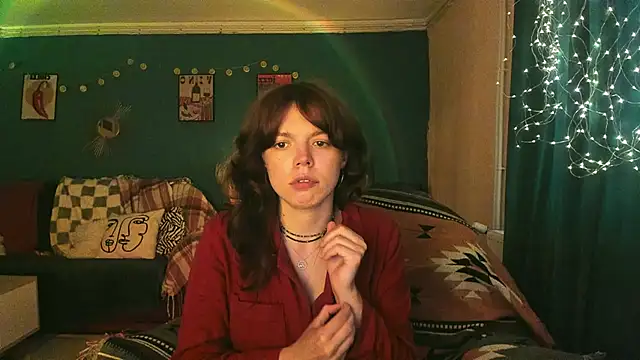 ClancyMorissey online show from June 19, 2026, 5:39 pm
