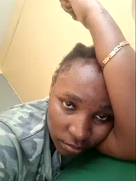 Snapshot of Samia_Queen chatting on March 13, 2025, 10:05 am Samia Queen online show from March 13, 2025, 10:05 am