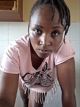 Snapshot of Samia_Queen chatting on October 9, 2025, 10:35 am Samia Queen online show from October 9, 2025, 10:35 am