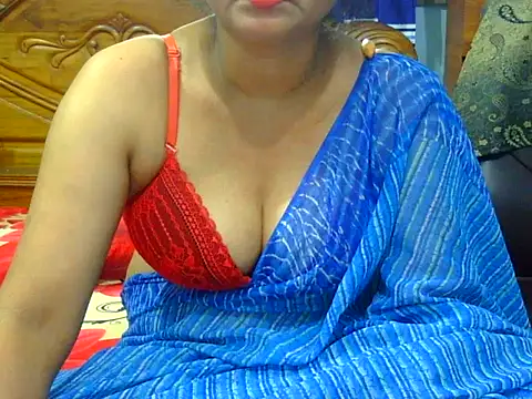 Snapshot of Daneldayna chatting on July 2, 2026, 2:11 am Daneldayna online show from July 2, 2026, 2:11 am