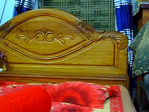 Snapshot of Daneldayna chatting on July 3, 2026, 3:29 pm Daneldayna online show from July 3, 2026, 3:29 pm
