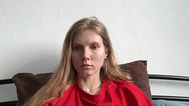 MaryMiton online show from May 15, 2026, 9:05 am