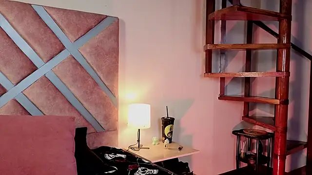  kelly hous36 online show from January 12, 2026, 1:49 pm