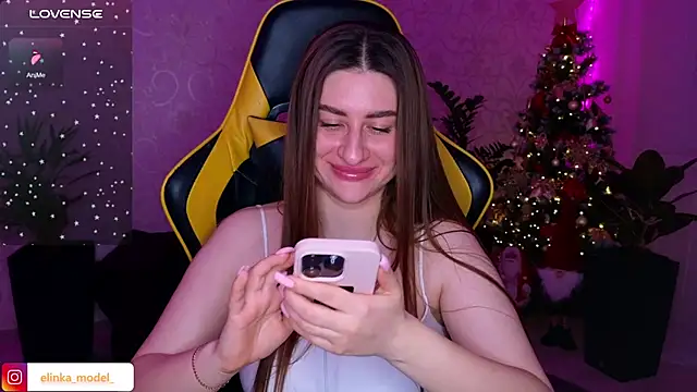 Elishka  online show from January 7, 2025, 9:03 pm