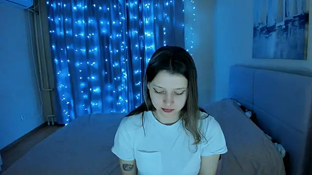 Snapshot of SoniNesti chatting on December 24, 2024, 1:28 pm SoniNesti online show from December 24, 2024, 1:28 pm