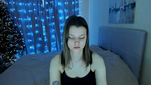 Snapshot of SoniNesti chatting on January 18, 2025, 11:00 am SoniNesti online show from January 18, 2025, 11:00 am