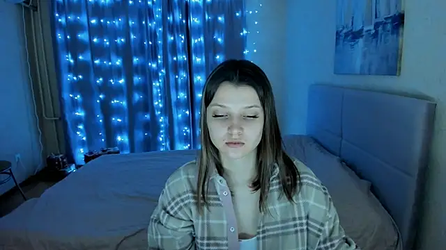 Snapshot of SoniNesti chatting on January 21, 2025, 2:37 pm SoniNesti online show from January 21, 2025, 2:37 pm