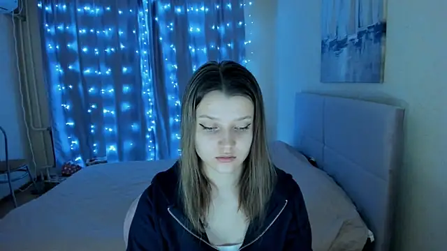 Snapshot of SoniNesti chatting on February 1, 2025, 12:58 pm SoniNesti online show from February 1, 2025, 12:58 pm