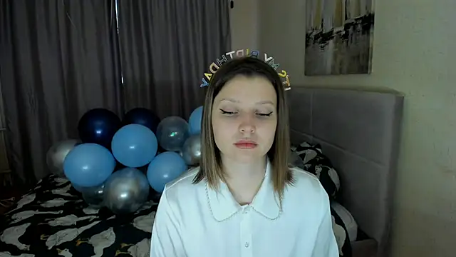 Snapshot of SoniNesti chatting on September 25, 2025, 3:05 pm SoniNesti online show from September 25, 2025, 3:05 pm