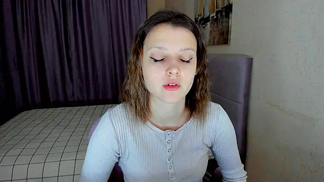 SoniNesti online show from November 15, 2025, 2:57 pm