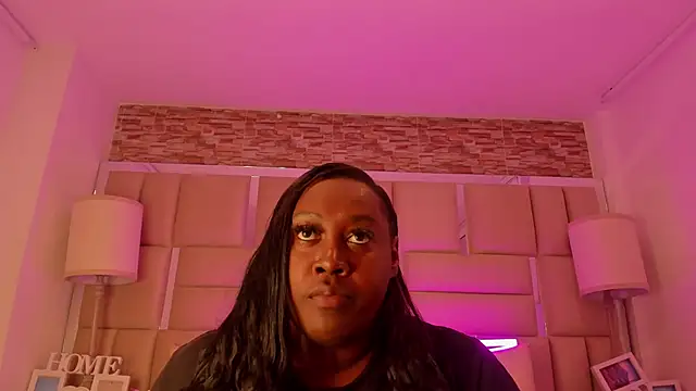 ShaniaBrownn online show from February 23, 2026, 7:44 pm