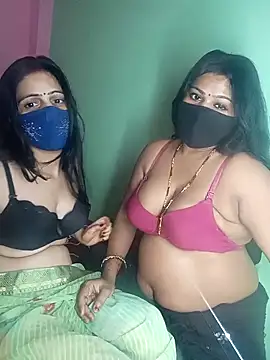 cutee  crazy online show from October 14, 2025, 5:47 pm